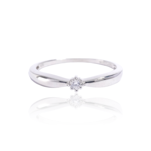 Solitaire Ring in Silver