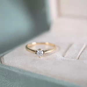 Round 18K White Gold Ring (Lab Grown Diamond Ring)