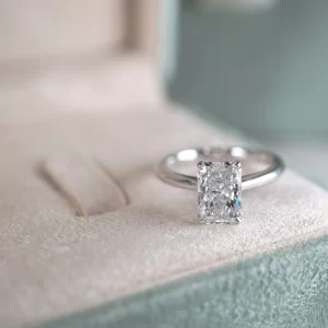 Rectangular 18K White Gold Ring (Lab Grown Diamond Ring)